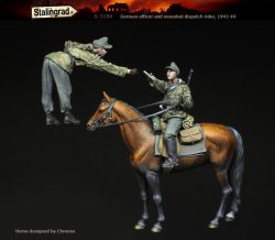 画像2: スターリングラード[ST3181]1/35ドイツ伝言兵&自走砲指揮官セット1943〜44冬(2体&馬1体セット)
