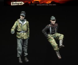 画像2: スターリングラード[ST3182]1/35ドイツ自走砲搭乗員1943〜44冬(1)戦闘室で待機する搭乗員(2体セット)
