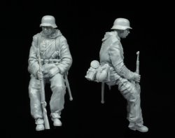 画像3: スターリングラード[ST3225]1/35 WWII ドイツ擲弾兵1943〜45(3)俯く新顔の跨乗兵