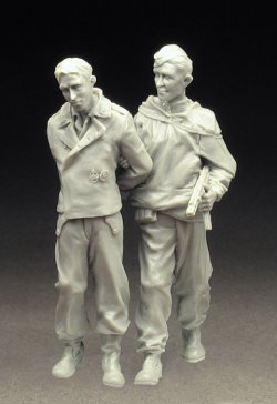 画像2: スターリングラード[ST3502]1/35囚われた独SS戦車兵と露赤軍斥候