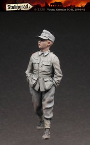 画像1: スターリングラード[ST3528]1/35ドイツ兵捕虜1944〜45(8)捕虜となった少年兵 (1)