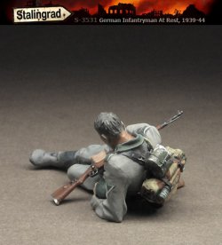 画像2: スターリングラード[ST3531]1/35休息する独兵1939〜44(1)横たわる兵士