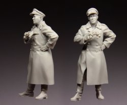 画像3: スターリングラード[ST3573]1/35ロシア赤軍コート姿の将校1943〜45