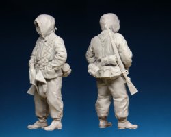 画像4: スターリングラード[ST3584]1/35ドイツ冬季装備歩兵(4)グロスドイチュラント擲弾兵 ハリコフ1942〜43