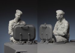 画像4: スターリングラード[ST3593]1/35武装SS戦車搭乗員クルクス1943(3)腕組する装填手