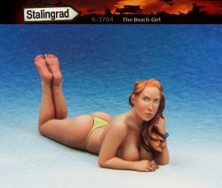 画像1: スターリングラード[ST3704]1/35海辺の水着女子(4)日焼け中