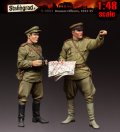 スターリングラード[ST4803]1/48ロシア赤軍戦況を聞く将校1943〜45(2体セット)