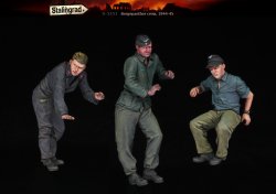 画像2: スターリングラード[ST3251]1/35 WWII ドイツパンター戦車回収車搭乗員セット1944〜45 作業中の搭乗員(3体入)
