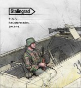 スターリングラード[ST3272]1/35 WWII ドイツ 椅子に座る装甲擲弾兵 1943-44