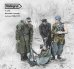画像1: スターリングラード[ST3291]1/35 WWII ドイツ 傷ついた戦友 ドイツ軍捕虜 1945年(4体入) (1)