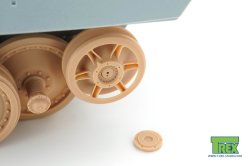 画像2: T-Rex Studio[TR35079-2]1/35 WWIIドイツパンサー戦車665mm径誘導輪リブバック型 整備分解仕様 1個セット(ドラゴン用)