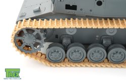 画像2: T-Rex Studio[TR85019]1/35 WWII ドイツIII/IV戦車用履帯Type.3b