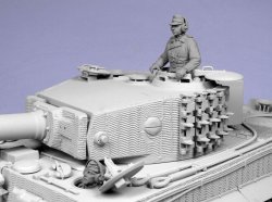 画像3: TANK[T-35007]1/35 WWII独 SS 戦車兵(夏)1944-45(2体)