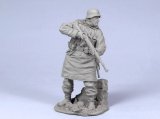 TANK[T-35032]1/35 WWII独 SS歩兵 #2(ベース付き)ハリコフ(冬)1943(1体)