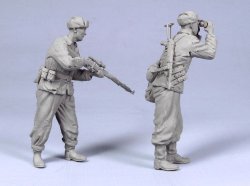 画像3: TANK[T-35075]1/35 WWII露 狙撃兵#2  ヴァシリ・ザイツェフ(冬)1942-43 (2体)