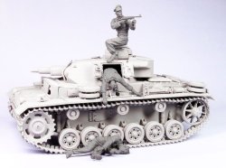 画像1: TANK[T-35090]1/35 WWII独 戦車兵「脱出」(夏)41-44 (3体)