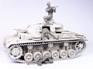画像1: TANK[T-35090]1/35 WWII独 戦車兵「脱出」(夏)41-44 (3体) (1)