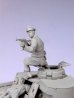 画像5: TANK[T-35090]1/35 WWII独 戦車兵「脱出」(夏)41-44 (3体)
