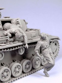 画像3: TANK[T-35091]1/35 WWII独 戦車兵「脱出」#2 (夏)41-44 (2体)