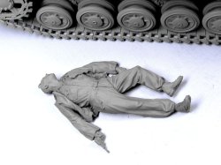 画像6: TANK[T-35092]1/35 WWII独 戦車兵「脱出」#3 (夏)41-44 (2体)