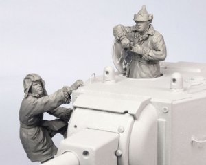 画像1: TANK[T-35096]1/35 WWII露 戦車兵KV-2 (冬)1939-44 (2体) (1)