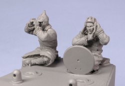 画像6: TANK[T-35097]1/35 WWII露 戦車兵(初期軍装)KV-2(冬)1939-44 (2体)