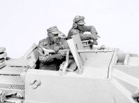 TANK[T-35098]1/35 WWII独 突撃砲兵(夏)1943-45 (2体)