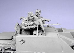 画像5: TANK[T-35098]1/35 WWII独 突撃砲兵(夏)1943-45 (2体)