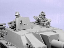 画像9: TANK[T-35098]1/35 WWII独 突撃砲兵(夏)1943-45 (2体)