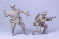 画像2: TANK[T-35103]1/35 WWII独 歩兵 (夏)39-43 (2体)