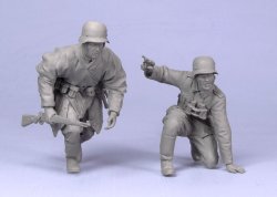 画像2: TANK[T-35104]1/35 WWII独 将校と歩兵 (夏)39-43 (2体)