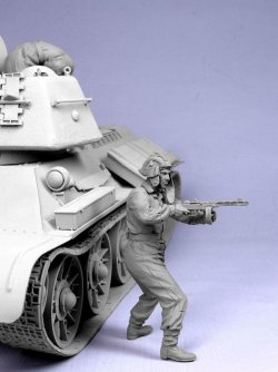 画像3: TANK[T-35114]1/35 WWII露 戦車兵「脱出」#2 1943-45 (2体)