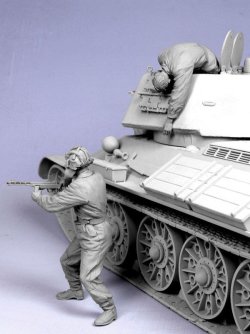 画像5: TANK[T-35114]1/35 WWII露 戦車兵「脱出」#2 1943-45 (2体)