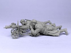 画像4: TANK[T-35117]1/35 WWII露 マキシム機関銃クルー(外套姿) 1943-45 (2体)