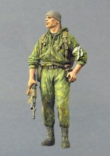 TANK[T-35171]1/35 現用露 ロシア義勇兵と将校(ノヴォロシア2014夏)(2体)