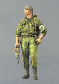 TANK[T-35171]1/35 現用露 ロシア義勇兵と将校(ノヴォロシア2014夏)(2体)