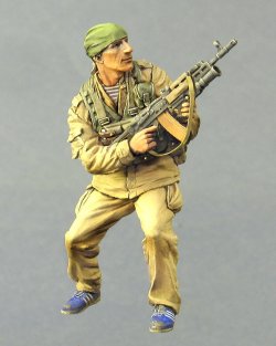 画像1: TANK[T-35174]1/35 現用露 ロシア義勇兵(ノヴォロシア2014夏)(1体)