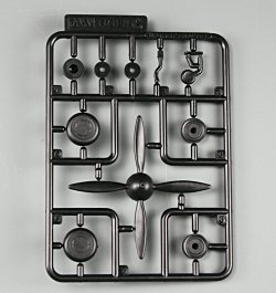 画像4: T-MODEL[TM-TT001]キュート WWII日本陸軍 キ84 疾風 パイロットフィギュア付き