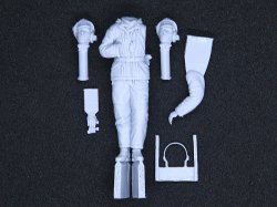 画像2: Valkyrie Miniature[VW35002]1/35 WWII ドイツ国防軍戦車兵 戦車指揮官 冬季装備