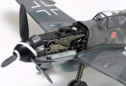 画像4: スーパーウイングシリーズ[SWS18]1/32 メッサーシュミット　Bf 109 G-14/U4  “エーリヒ・ハルトマン”