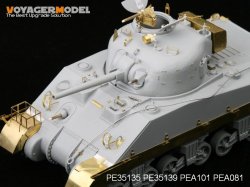 画像2: VoyagerModel [PE35135]WWII米 M4A2シャーマン サイドスカートセット(パターン1)(DML6313用)