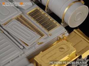 画像1: VoyagerModel [PE35284]現用露 T-62 1972年型 エッチングセット(トラペ00377用) (1)