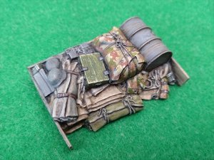画像1: Work Shop Shin[M-20218]1/35 後部積載荷物セット（4号戦車系列用） (1)