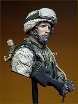 画像2: Young Miniatures[YM1816]1/10 現用 アメリカ海兵隊ガンナー イラク ファルージャ 2004