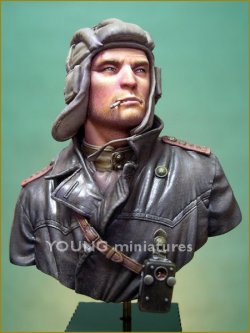 画像1: Young Miniatures[YM1823]1/10 WWIIソビエト赤軍戦車兵長 1944