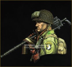 画像2: Young Miniatures[YM1873]1/10 WWIIアメリカ陸軍M1919機関銃を抱える空挺兵