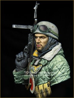 画像2: Young Miniatures[YM1874]1/10 WWIIドイツ降下猟兵 東部戦線1943