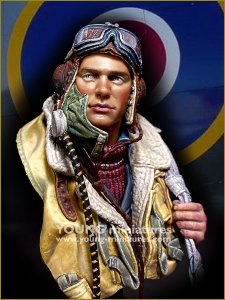画像1: Young Miniatures[YM1891]1/10 WWII バトル・オブ・ブリテン イギリス空軍戦闘機パイロット胸像 (1)