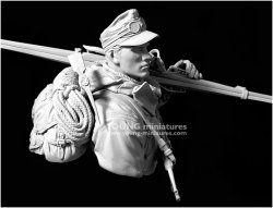 画像2: Young Miniatures[YM1896]1/10 WWII ドイツ スキーを担いだ山岳猟兵