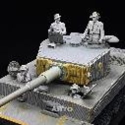 画像9: ARTOプロダクション[ARP35031]1/35  第101SS重戦車大隊タイガーI 無線手 & 操縦手(半身像)